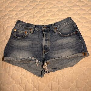 LEVI 501 JEAN SHORTS ❤️